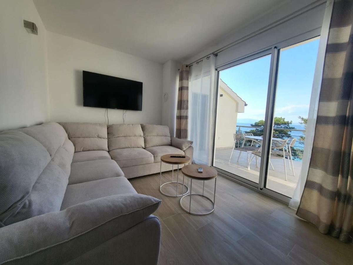 Apartment Prejac By The Beach Malinska Exterior photo